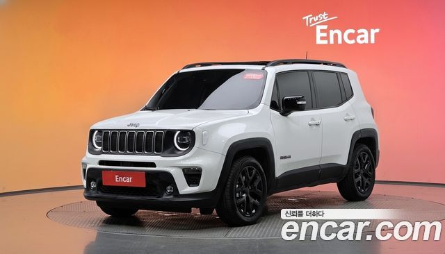 Jeep Renegade 1.3 Limited 2023 — фото 1
