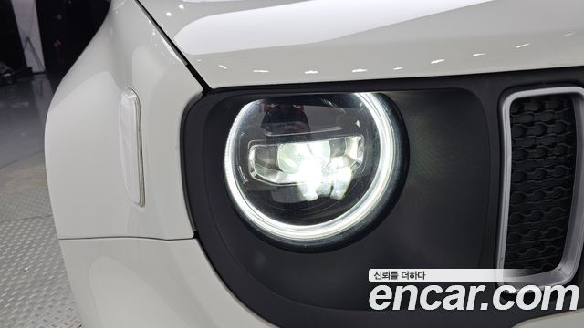 Jeep Renegade 1.3 Limited 2023 — фото 22