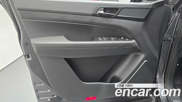 KG Mobility (SsangYong) Musso (Q300) Gasoline 2.0 4WD M9 Long Deck Grand Style 2026 — фото 24