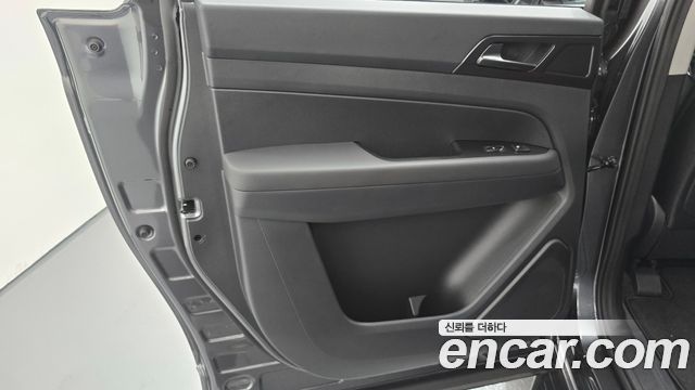 KG Mobility (SsangYong) Musso (Q300) Gasoline 2.0 4WD M9 Long Deck Grand Style 2026 — фото 25