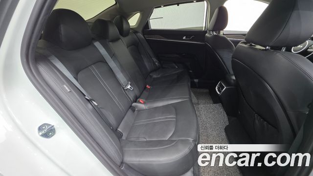 Kia K5 (III) 2.0 Noblesse 2023 — фото 24