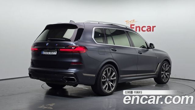 BMW X7 (G07) M50i 6STR 2021 — фото 2