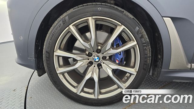 BMW X7 (G07) M50i 6STR 2021 — фото 5