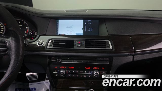 BMW 7 Series (F01) 730d 2012 — фото 15
