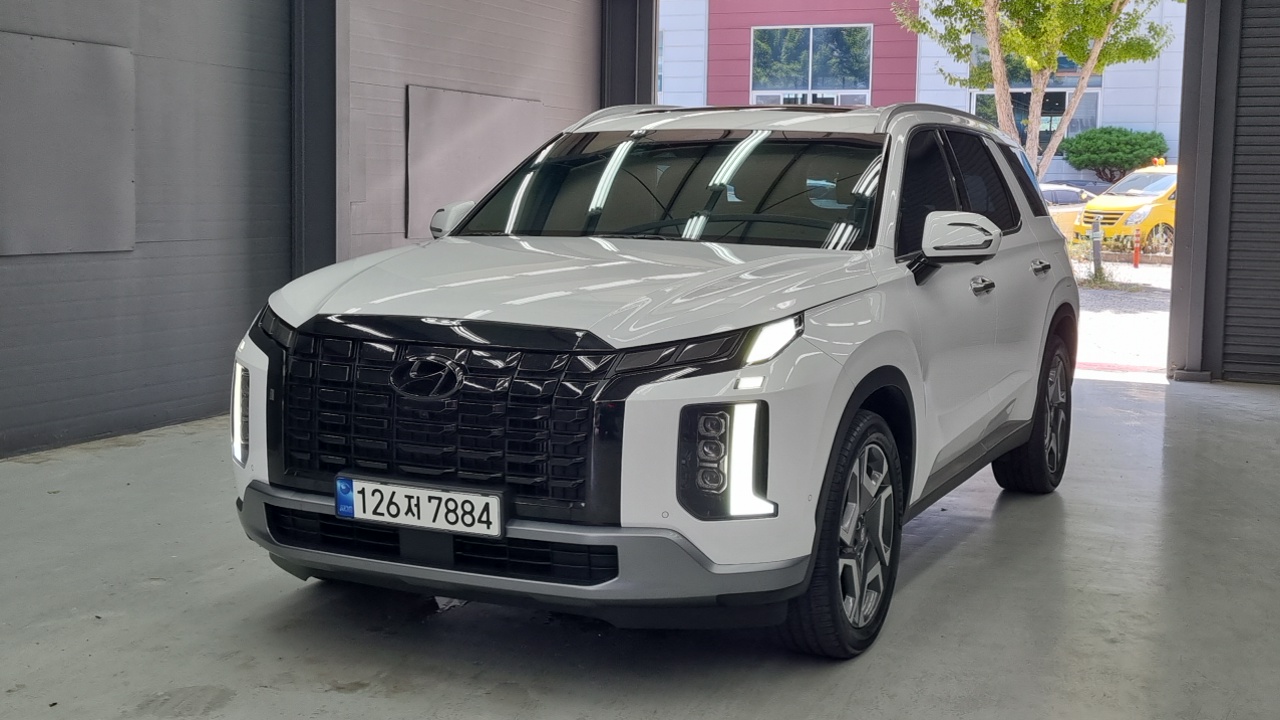 Hyundai Palisade Diesel 2.2 2WD Prestige 2023 — фото 1