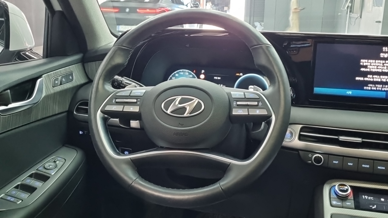 Hyundai Palisade Diesel 2.2 2WD Prestige 2023 — фото 16
