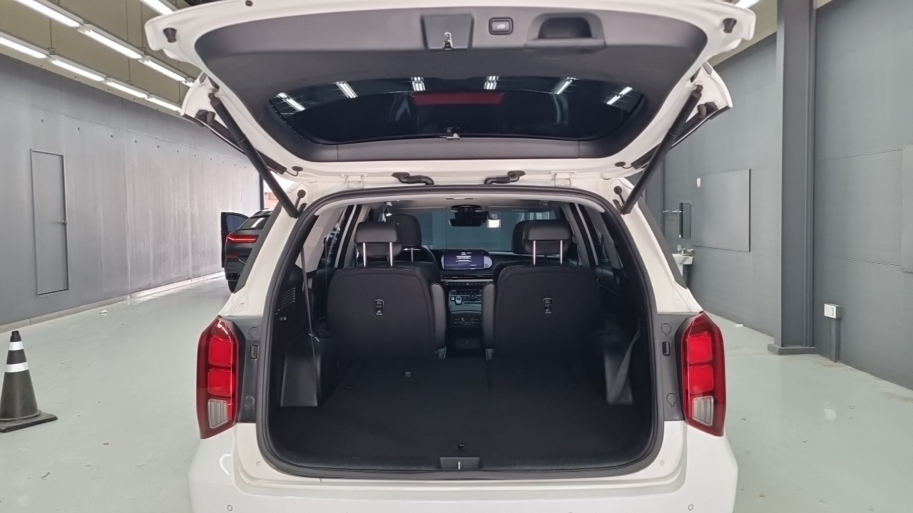 Hyundai Palisade Diesel 2.2 2WD Prestige 2023 — фото 17