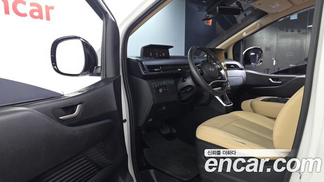 Hyundai Staria Tourer 11-Seater Modern 2022 — фото 10