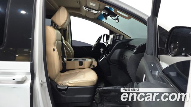 Hyundai Staria Tourer 11-Seater Modern 2022 — фото 11