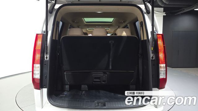 Hyundai Staria Tourer 11-Seater Modern 2022 — фото 20