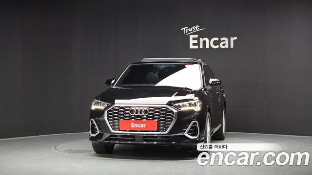 Audi Q3 (F3) 35 TDI Premium Sportback 2022 — фото 3