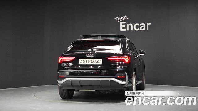 Audi Q3 (F3) 35 TDI Premium Sportback 2022 — фото 4