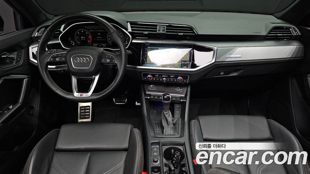 Audi Q3 (F3) 35 TDI Premium Sportback 2022 — фото 7