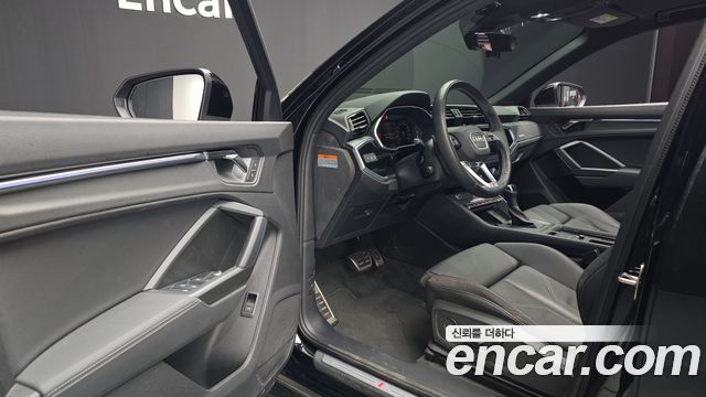 Audi Q3 (F3) 35 TDI Premium Sportback 2022 — фото 10