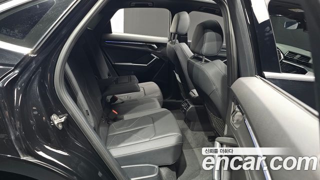 Audi Q3 (F3) 35 TDI Premium Sportback 2022 — фото 11
