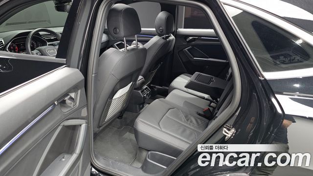 Audi Q3 (F3) 35 TDI Premium Sportback 2022 — фото 12