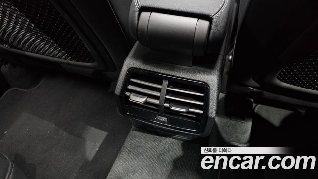 Audi Q3 (F3) 35 TDI Premium Sportback 2022 — фото 31