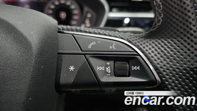 Audi Q3 (F3) 35 TDI Premium Sportback 2022 — фото 33