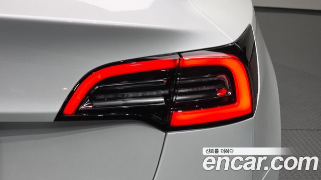 Tesla Model 3 Long Range AWD 2022 — фото 23