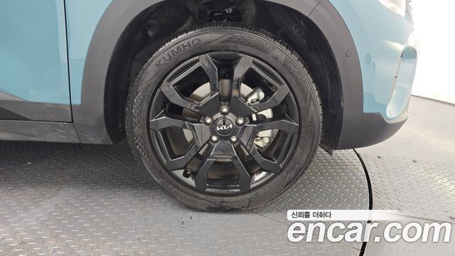 Kia Seltos Gasoline 1.6 Turbo 2WD Gravity 2023 — фото 31