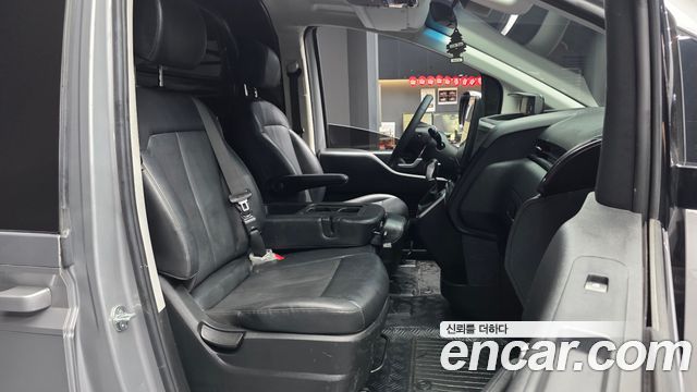 Hyundai Staria Cargo 3-Seater Modern 2023 — фото 11