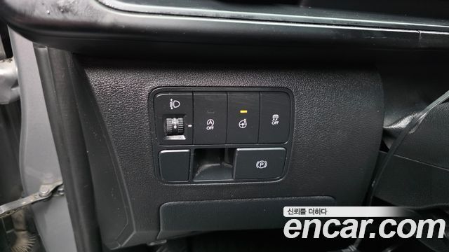 Hyundai Staria Cargo 3-Seater Modern 2023 — фото 18