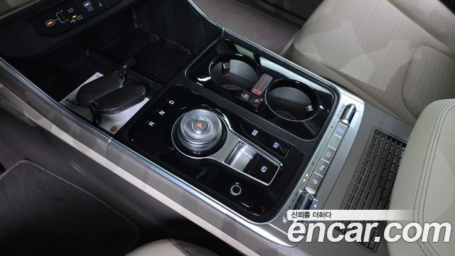 Kia Carnival (IV) Gasoline 7-Seater Hi Limousine Signature 2025 — фото 9