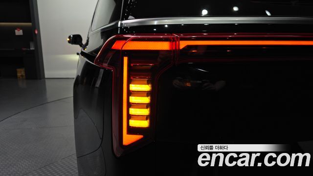 Kia Carnival (IV) Gasoline 7-Seater Hi Limousine Signature 2025 — фото 23
