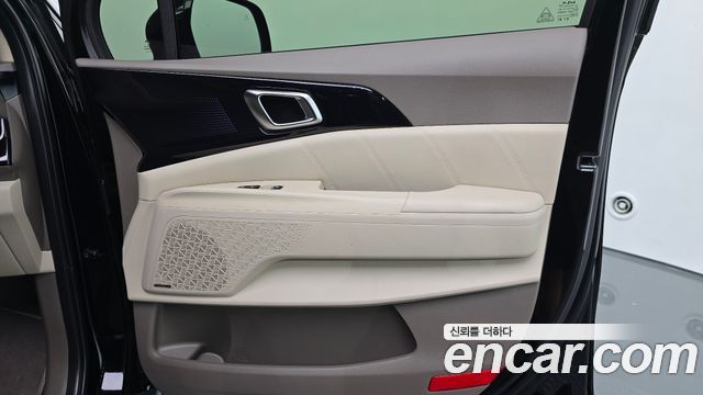 Kia Carnival (IV) Gasoline 7-Seater Hi Limousine Signature 2025 — фото 25