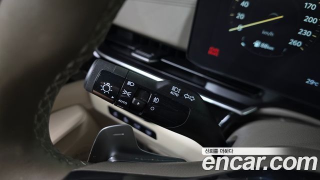 Kia Carnival (IV) Gasoline 7-Seater Hi Limousine Signature 2025 — фото 32
