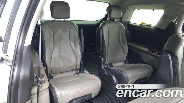 Kia Carnival (IV) Gasoline 9-Seater Signature 2024 — фото 11
