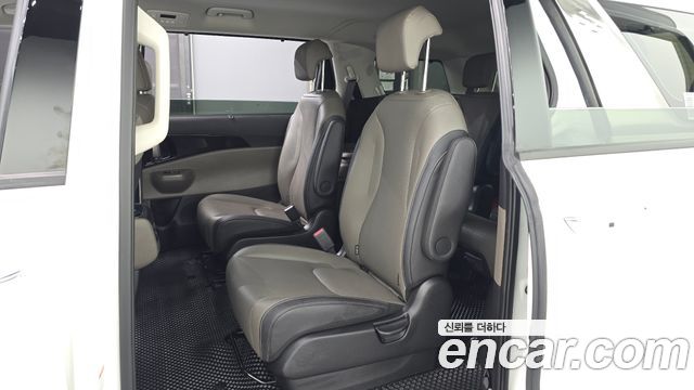 Kia Carnival (IV) Gasoline 9-Seater Signature 2024 — фото 12