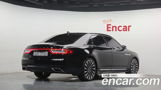 Lincoln Continental (X) 3.0 Presidential AWD 2018 — фото 2