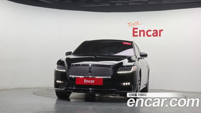 Lincoln Continental (X) 3.0 Presidential AWD 2018 — фото 3