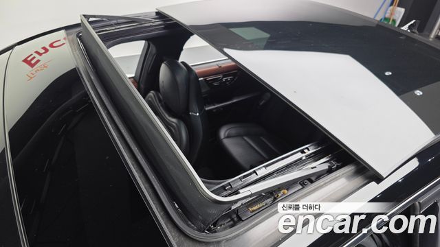 Lincoln Continental (X) 3.0 Presidential AWD 2018 — фото 19