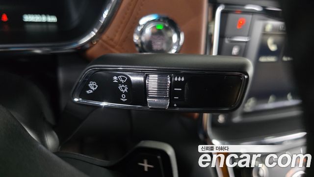 Lincoln Continental (X) 3.0 Presidential AWD 2018 — фото 30