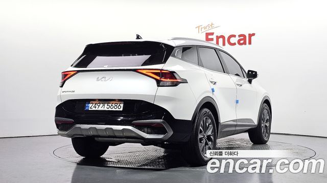 Kia Sportage (V) LPG 2.0 2WD Signature 2023 — фото 2