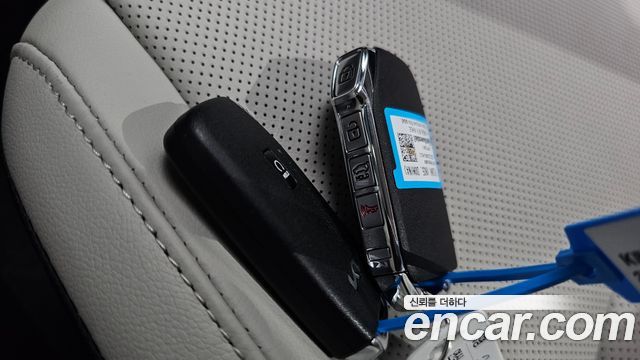 Kia Sportage (V) LPG 2.0 2WD Signature 2023 — фото 17