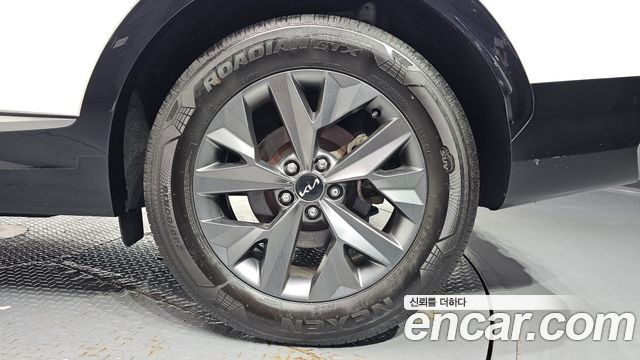 Kia Sportage (V) LPG 2.0 2WD Signature 2023 — фото 21