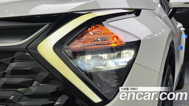 Kia Sportage (V) LPG 2.0 2WD Signature 2023 — фото 22