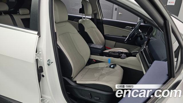 Kia Sportage (V) LPG 2.0 2WD Signature 2023 — фото 26