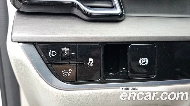 Kia Sportage (V) LPG 2.0 2WD Signature 2023 — фото 27