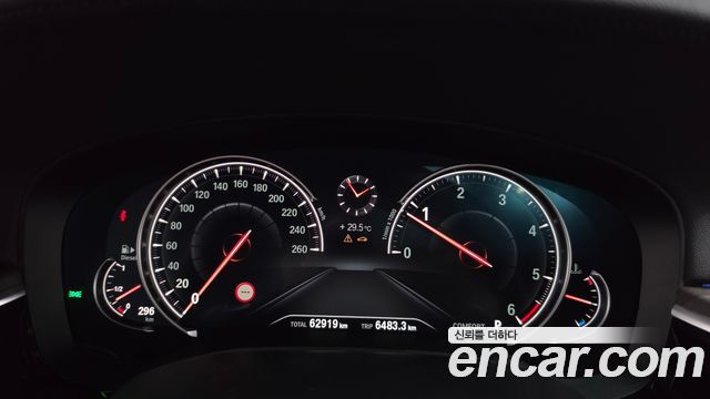 BMW 5 Series (G30) 520d xDrive M Sport Package Plus 2018 — фото 8
