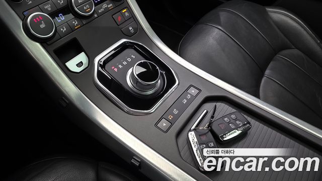 Land Rover Range Rover Evoque 2.0 TD4 SE 2016 — фото 9