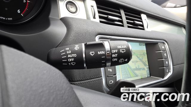 Land Rover Range Rover Evoque 2.0 TD4 SE 2016 — фото 16