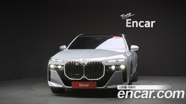 BMW i7 (G70) xDrive 60 M sport 2024 — фото 3