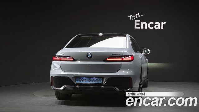 BMW i7 (G70) xDrive 60 M sport 2024 — фото 4