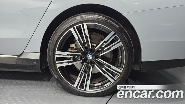 BMW i7 (G70) xDrive 60 M sport 2024 — фото 21