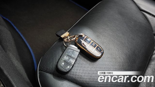 Chrysler 300C 3.6 2015 — фото 17