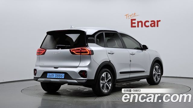 Kia Niro Plus Earth 2024 — фото 2